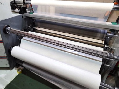 TPU薄膜生產(chǎn)車(chē)間